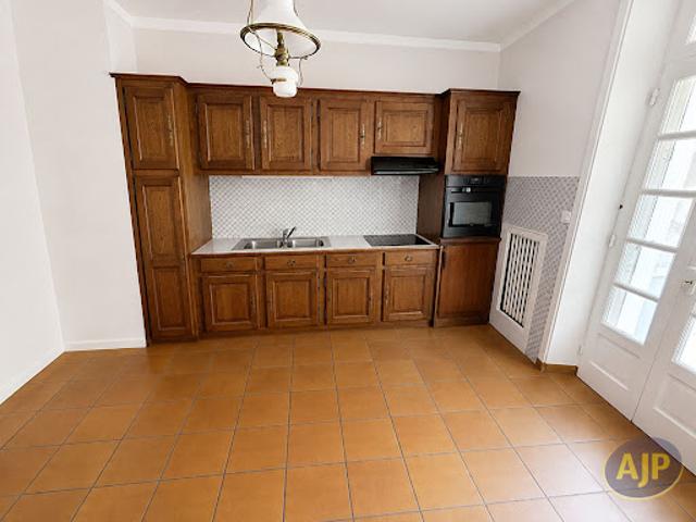 Vente Maison 12 pièces 220 m2 Les Landes Genusson