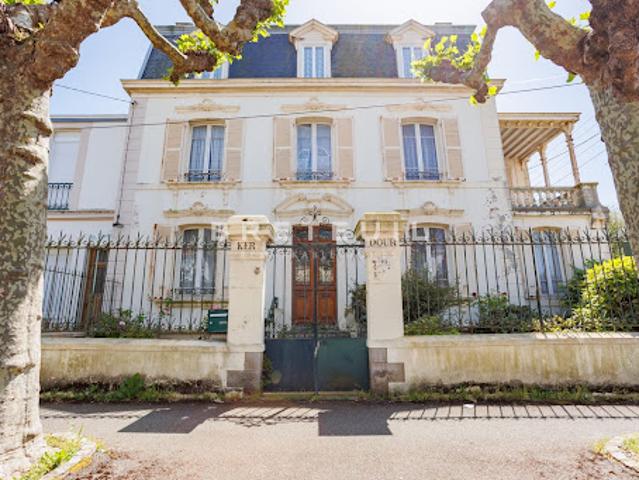 Vente Maison 12 pièces 222 m2 Saint Malo