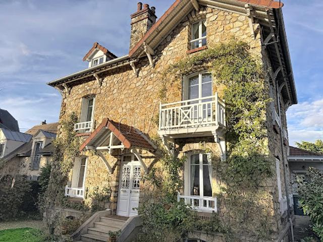 Vente Maison 12 pièces 228 m2 Le chesnay