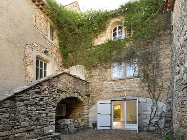 Vente Maison 12 pièces 231 m2 Saint Jean de Ceyrargues