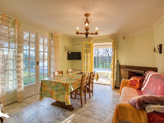 Vente Maison 12 pièces 235 m2 Gignac