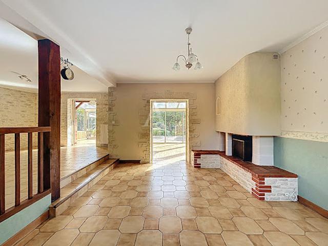 Vente Maison 12 pièces 235 m2 Montilliers