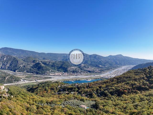 Vente Maison 12 pièces 342 m2 Le Broc