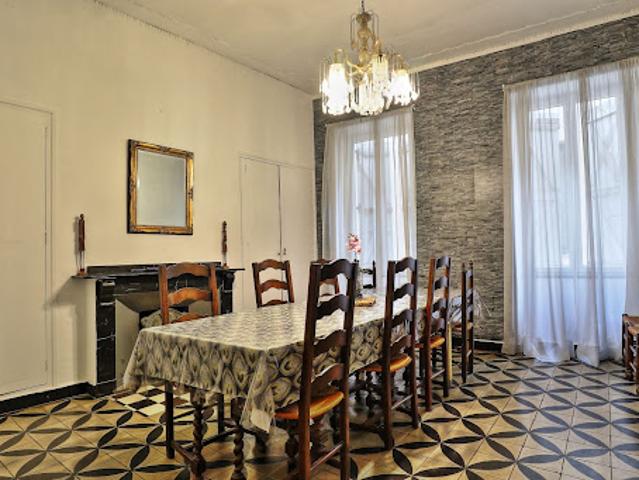 Vente Maison 12 pièces 345 m2 Coursan
