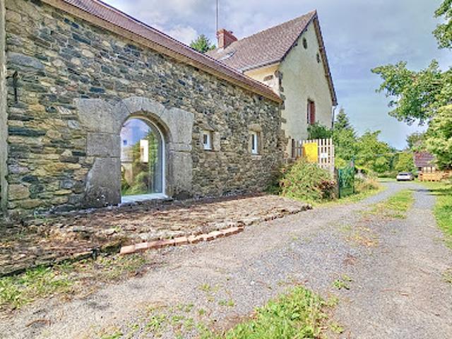 Vente Maison 12 pièces 350 m2 Feugères