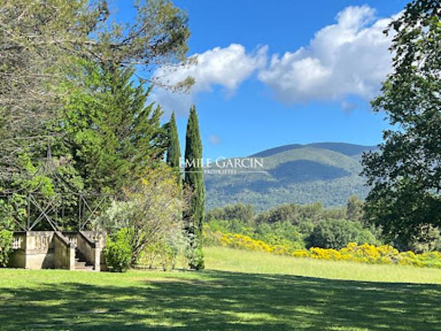 Vente Maison 12 pièces 360 m2 Cadenet