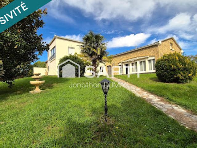 Vente Maison 12 pièces 360 m2 Lavelanet