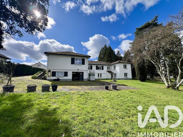 Vente Maison 12 pièces 361 m2 Bourganeuf