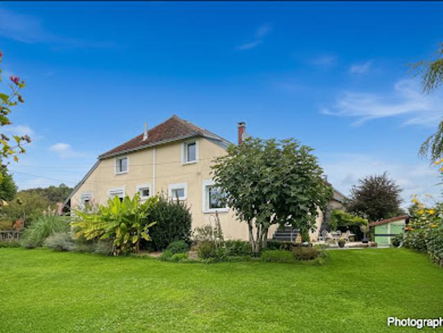 Vente Maison 12 pièces 362 m2 Pupillin