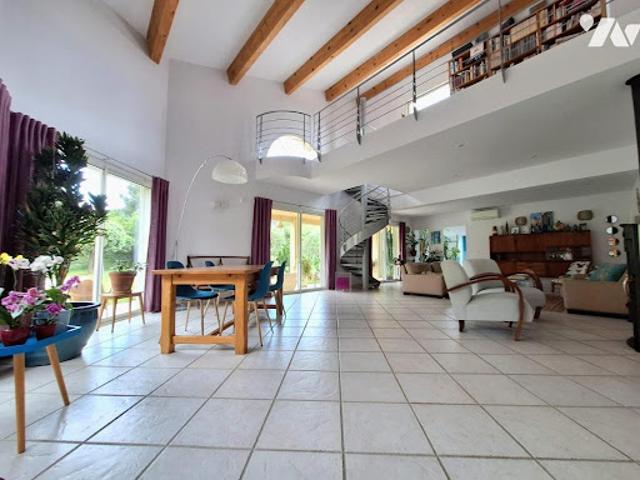 Vente Maison 12 pièces 364.34 m2 Laroque des Albères
