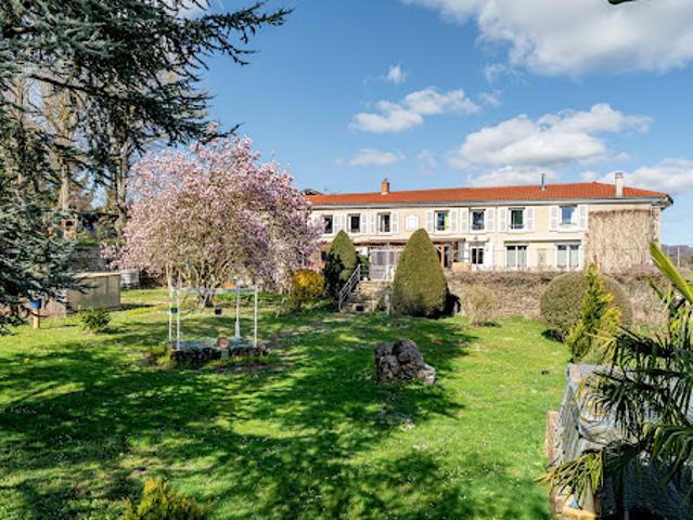 Vente Maison 12 pièces 370 m2 Saint Symphorien sur Coise