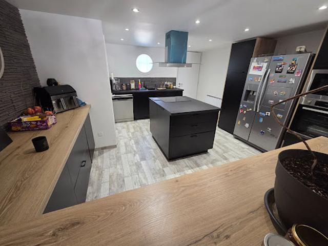 Vente Maison 12 pièces 377 m2 Forges les Bains