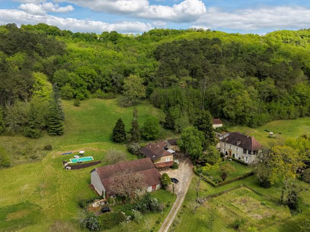 Vente Maison 12 pièces 375 m2 Cazals