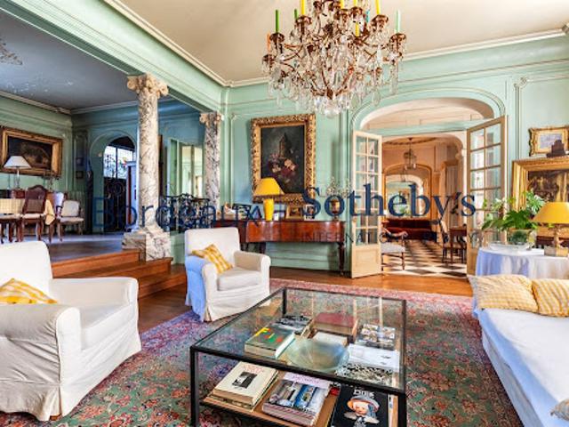 Vente Maison 12 pièces 380 m2 Bordeaux