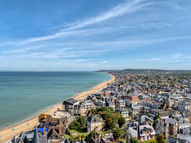 Vente Maison 12 pièces 300 m2 Villers sur Mer