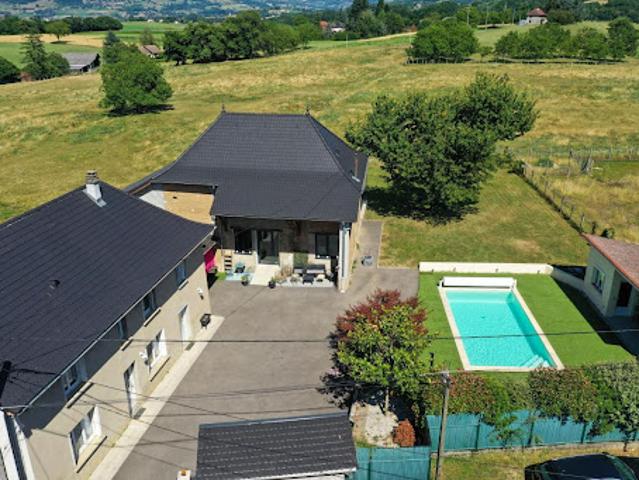 Vente Maison 12 pièces 300 m2 Le Pont de Beauvoisin