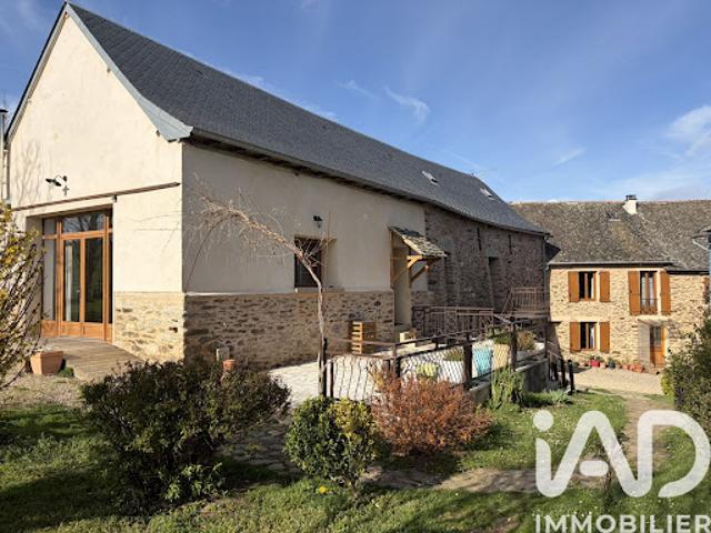 Vente Maison 12 pièces 300 m2 La Salvetat Peyralès