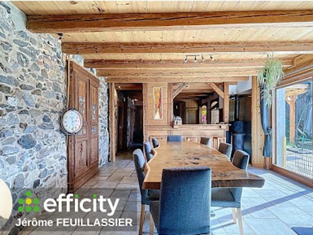 Vente Maison 12 pièces 300 m2 Saint Sigismond