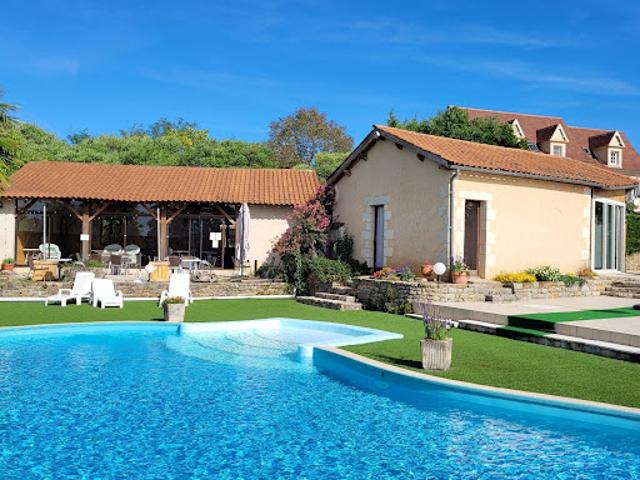 Vente Maison 12 pièces 319.31 m2 Figeac