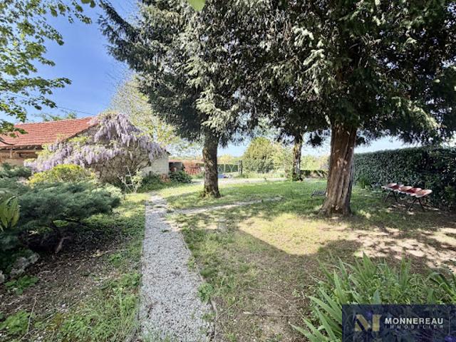 Vente Maison 12 pièces 320 m2 Mosnac