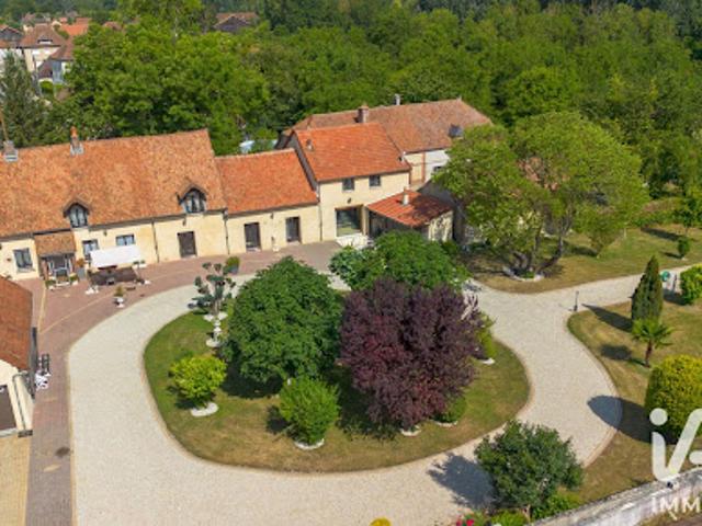 Vente Maison 12 pièces 321 m2 Charny le Bachot
