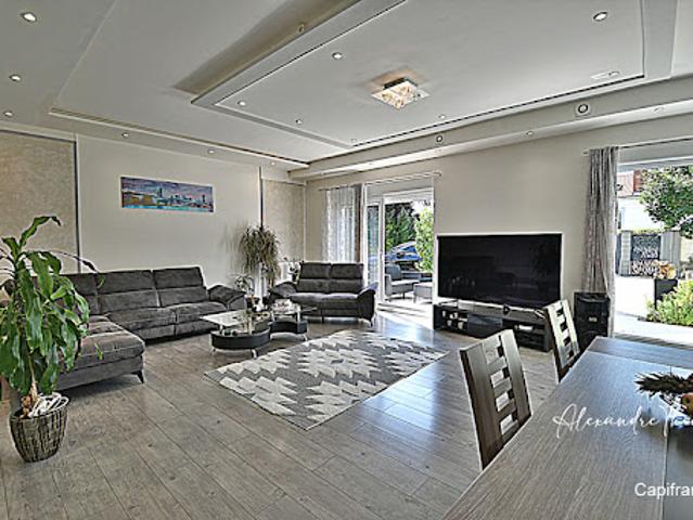 Vente Maison 12 pièces 288 m2 Saint Denis lès Bourg