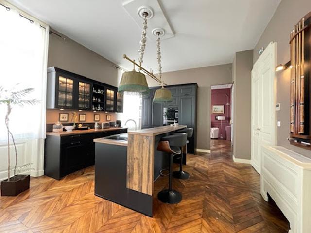 Vente Maison 12 pièces 332 m2 Perigueux