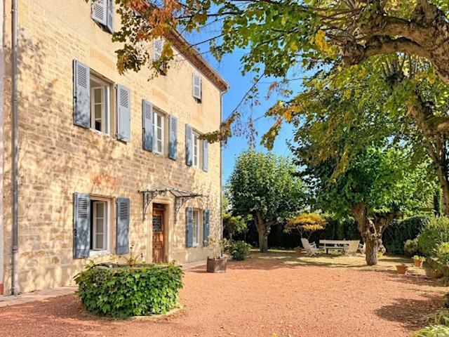 Vente Maison 12 pièces 335 m2 Montbrison