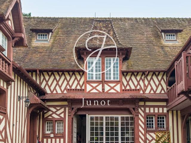 Vente Maison 12 pièces 443 m2 Etiolles