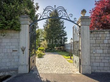 Vente Maison 12 pièces 470 m2 Trévoux