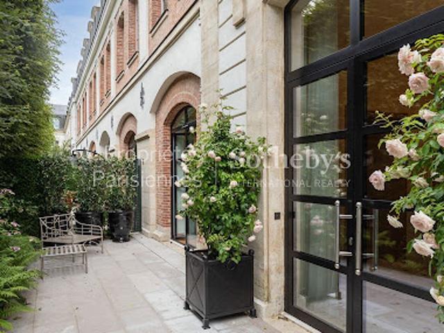 Vente Maison 12 pièces 487 m2 Paris 7ème