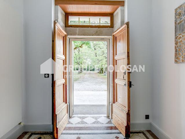Vente Maison 12 pièces 490 m2 Castres