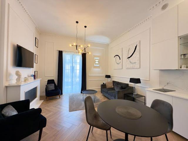 Vente Maison 12 pièces 400 m2 Beziers