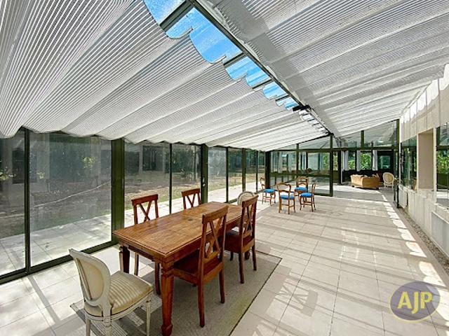 Vente Maison 12 pièces 400 m2 Saint Christoly Médoc