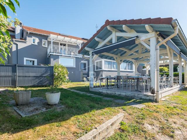 Vente Hôtel particulier 12 pièces 407 m2 Grandvillers