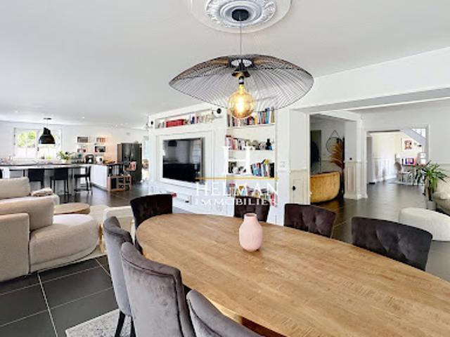 Vente Maison 12 pièces 405 m2 Aire sur la Lys