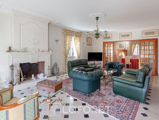 Vente Maison 12 pièces 413 m2 Attichy