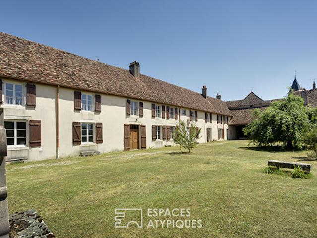 Vente Maison 12 pièces 410 m2 Gy