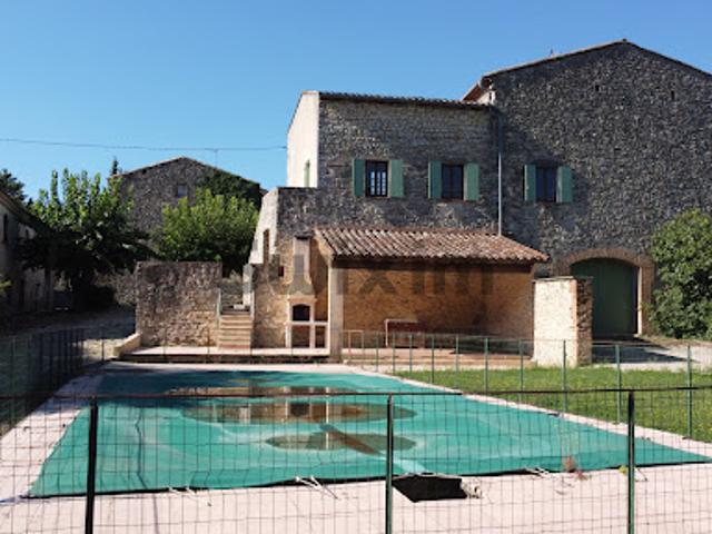 Vente Maison 12 pièces 423 m2 Saint Bénézet
