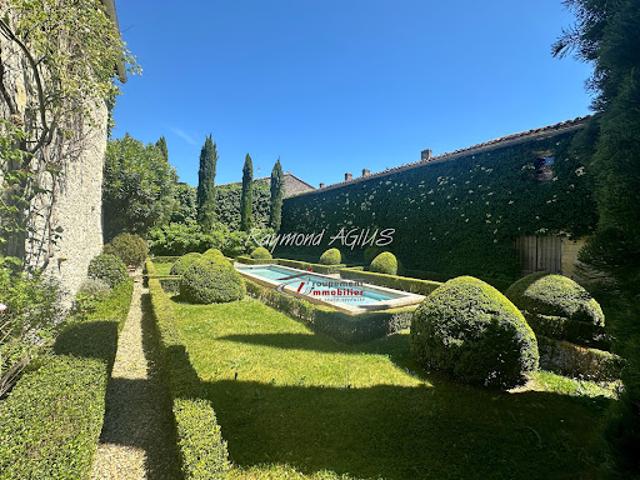 Vente Maison 12 pièces 430 m2 Sainte Foy la Grande