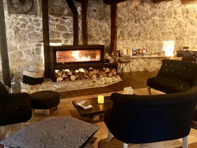 Vente Maison 12 pièces 434 m2 Aillon le Vieux
