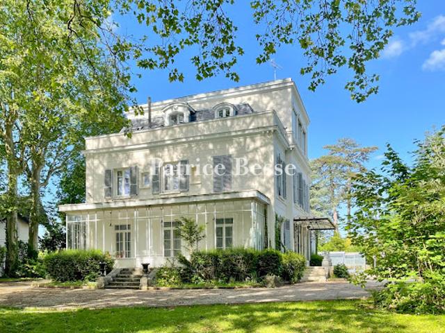 Vente Maison 12 pièces 560 m2 Le Mée sur Seine