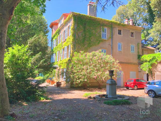 Vente Maison 12 pièces 500 m2 Montelimar