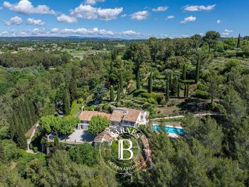 Vente Maison 12 pièces 600 m2 Aix en Provence