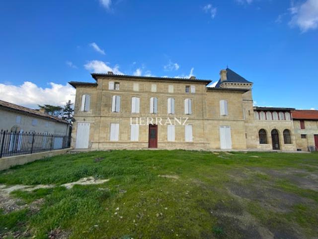 Vente Maison 12 pièces 700 m2 Sainte Terre