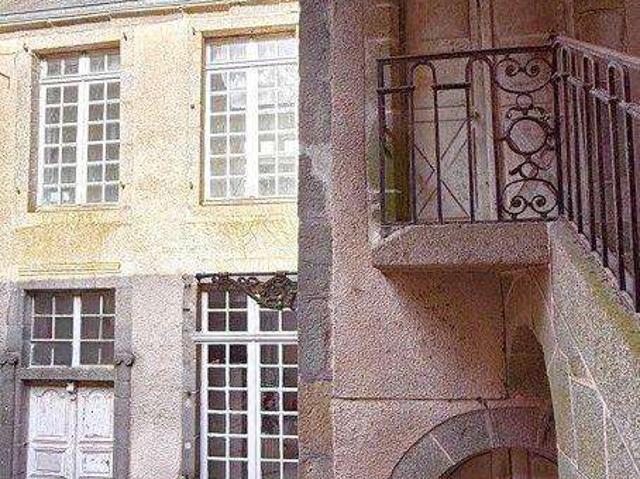 Vente maison 13 pièces Mayenne 53
