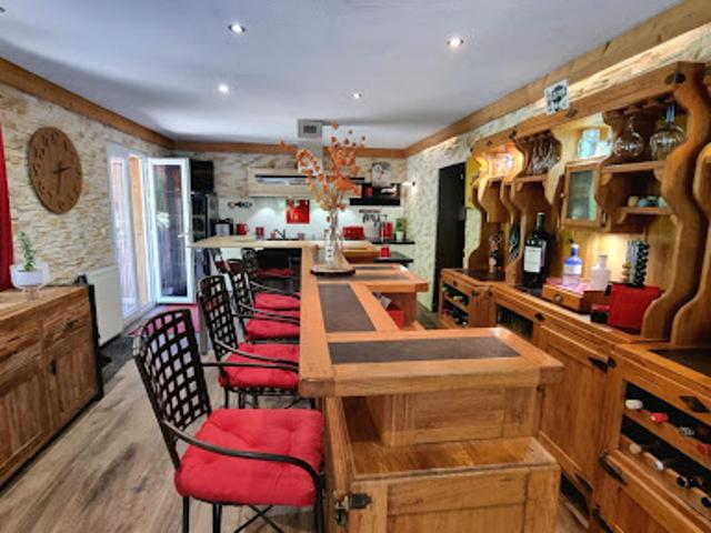 Vente Maison 13 pièces 260 m2 Montmin
