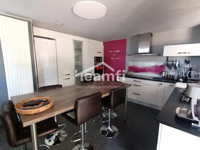 Vente Maison 13 pièces 266 m2 Les Villettes
