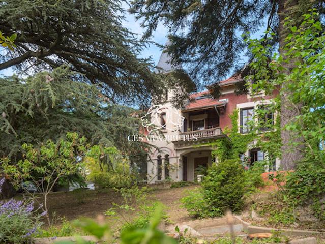 Vente Maison 13 pièces 317 m2 Caluire et Cuire