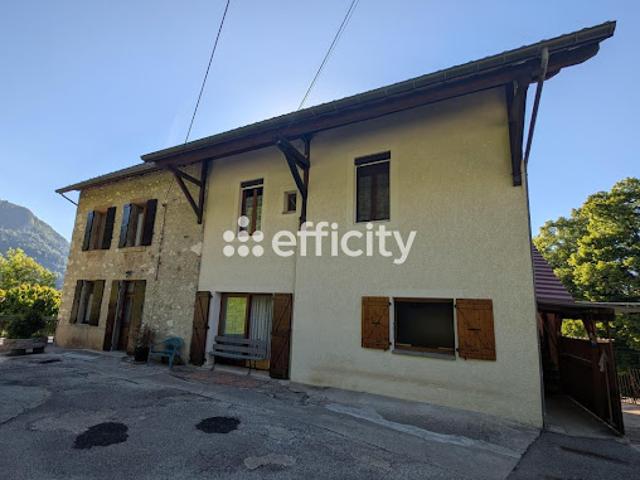 Vente Maison 13 pièces 236 m2 Saint Laurent du Pont